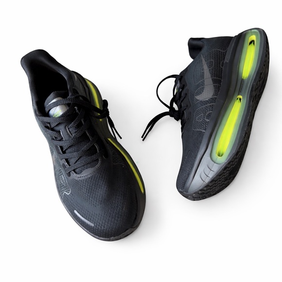 Nike Vomero Premium 'Black Anthracite'  2025 - Picture 2 of 10
